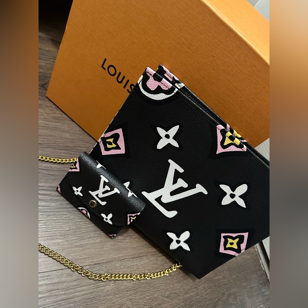 Louis Vuitton wild at heart toiletry 26 & Rosalie coin purse - Picture 1 of 5